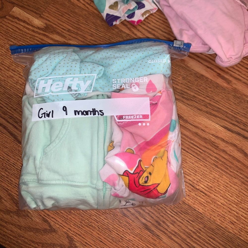 Baby Girl Clothes: 9 months